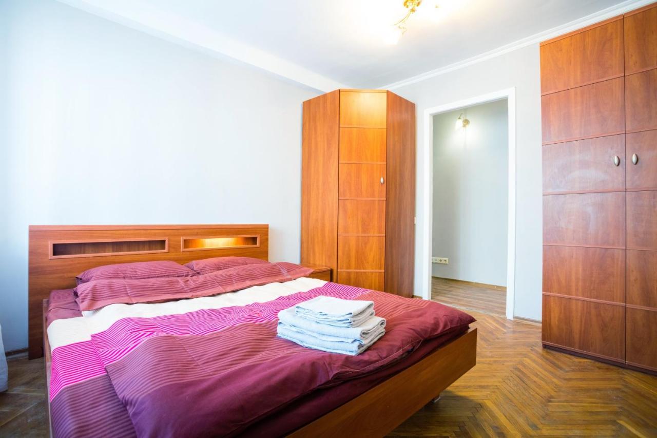 Apartment Near Metro Pecherskaya Київ Екстер'єр фото